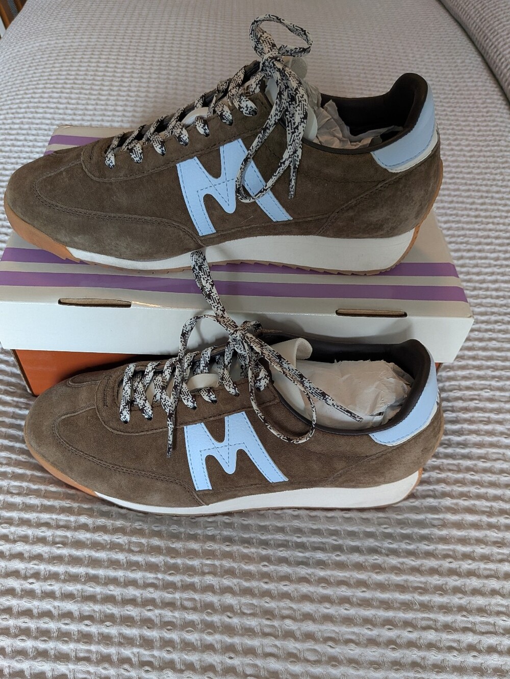 Karhu Anthropologie Exclusive Women's Sneakers - Brown with Light Blue Accents